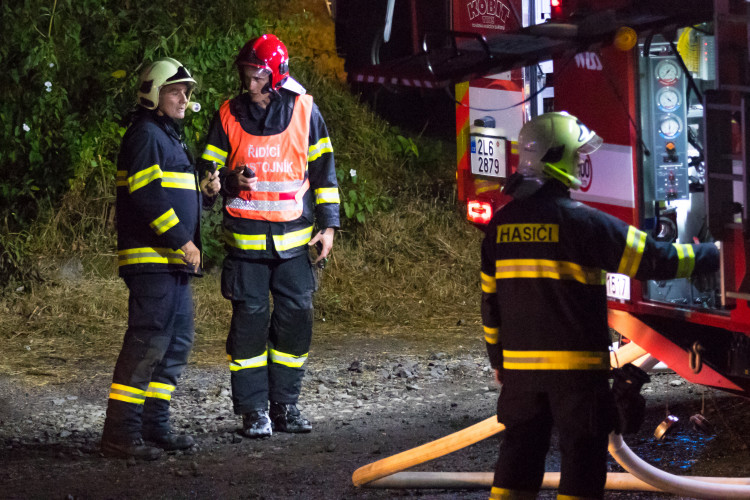 Požár skládky na Proseči