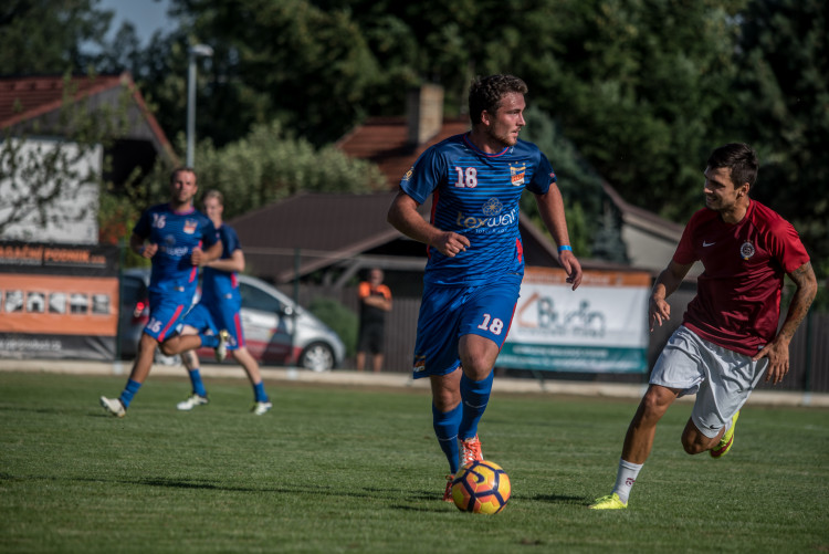 S fotbalisty a hasiči v Plané slavily i legendy pražské Sparty