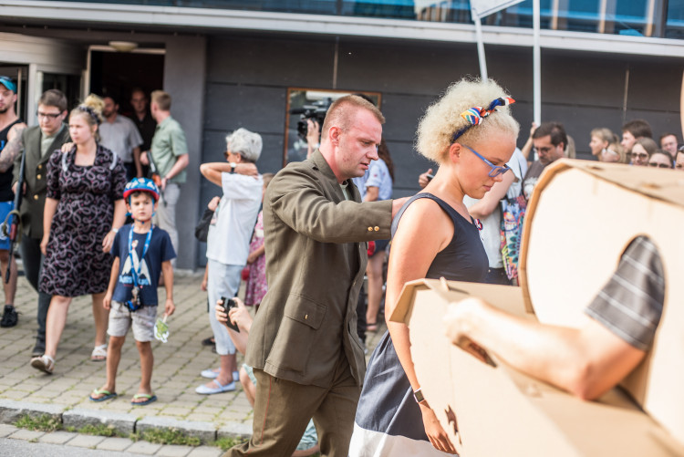 Vzpomínka na srpen 1968 v Českých Budějovicích - Jsme s vámi, buďte s námi