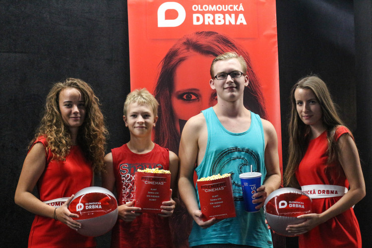 FOTOGALERIE: Vyfotili jste se v Premiere Cinemas s Olomouckou Drbnou? Tady jsou fotky