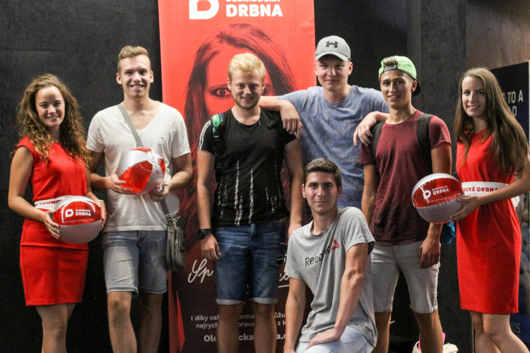 FOTOGALERIE: Vyfotili jste se v Premiere Cinemas s Olomouckou Drbnou? Tady jsou fotky