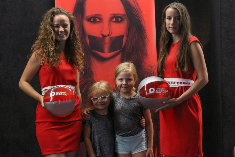 FOTOGALERIE: Vyfotili jste se v Premiere Cinemas s Olomouckou Drbnou? Tady jsou fotky