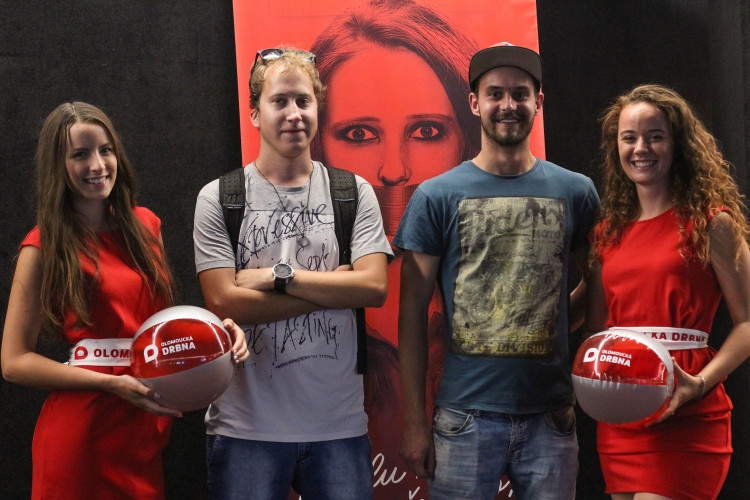 FOTOGALERIE: Vyfotili jste se v Premiere Cinemas s Olomouckou Drbnou? Tady jsou fotky
