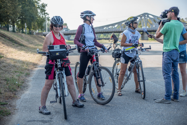 Na cyklostezky v Budějcích dohlíží policisté