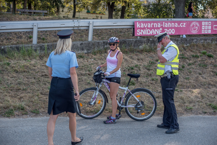 Na cyklostezky v Budějcích dohlíží policisté