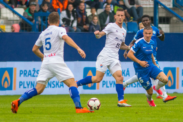 Slovan remizoval s Baníkem