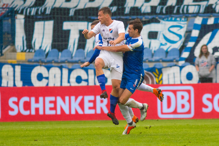 Slovan remizoval s Baníkem