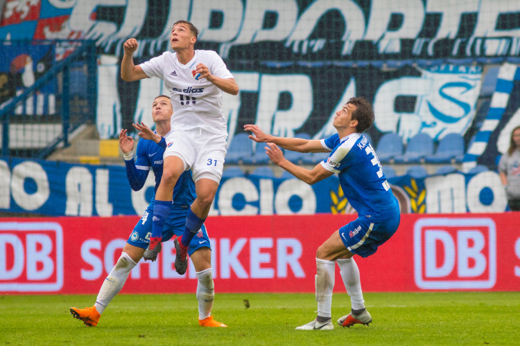 Slovan remizoval s Baníkem