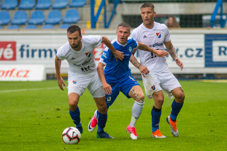 Slovan remizoval s Baníkem