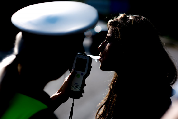 Řídím, piju nealko na silnici u Štilce