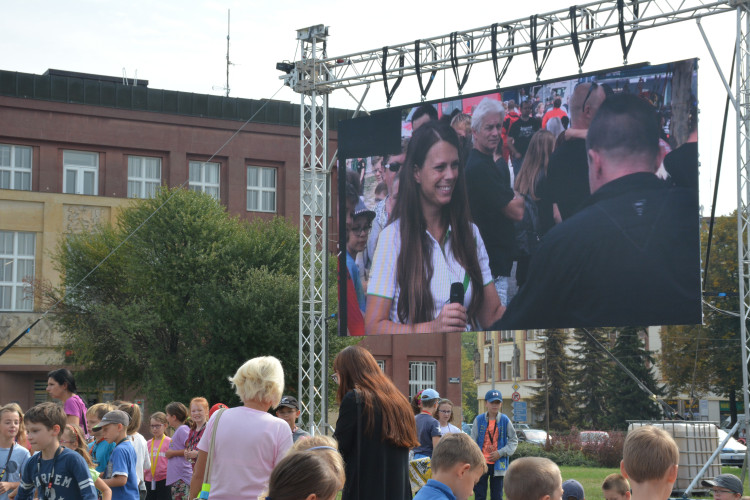 Eliščino nábřeží obsadila záchranářská technika