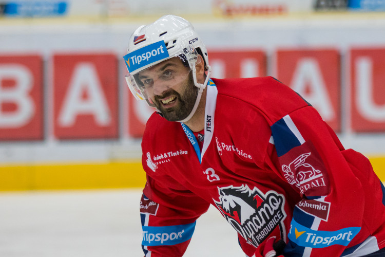 Zápas Bílých Tygrů proti HC Dynamo Pardubice