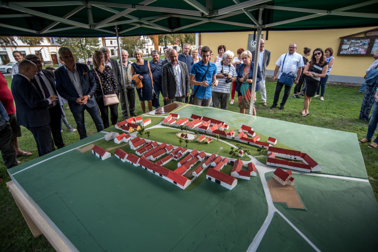 Holašovice slaví 20 let v UNESCO, otevřely starou kovárnu