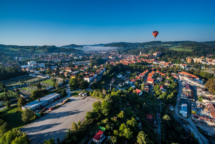 Let balonem nad Českým Krumlovem