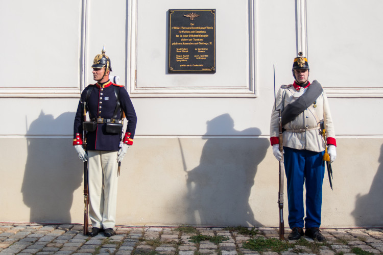 Slavnostní odhalení desky u kostela sv. Anny