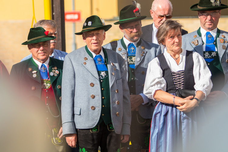 Slavnostní odhalení desky u kostela sv. Anny