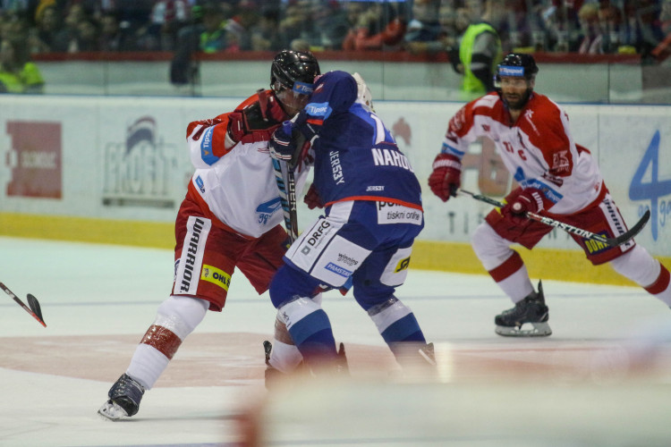 FOTOGALERIE: Mora byla Kometě rovnocenným soupeřem, padla s ní až v nájezdech