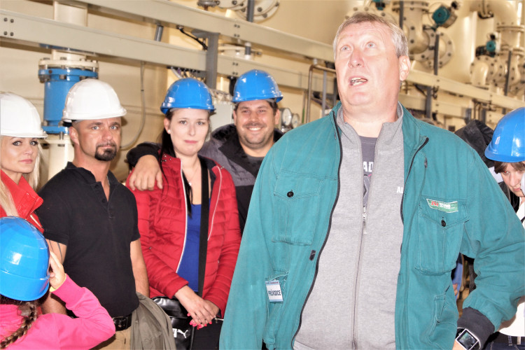 Den otevřených dveří v teplárně a v dopravním podniku