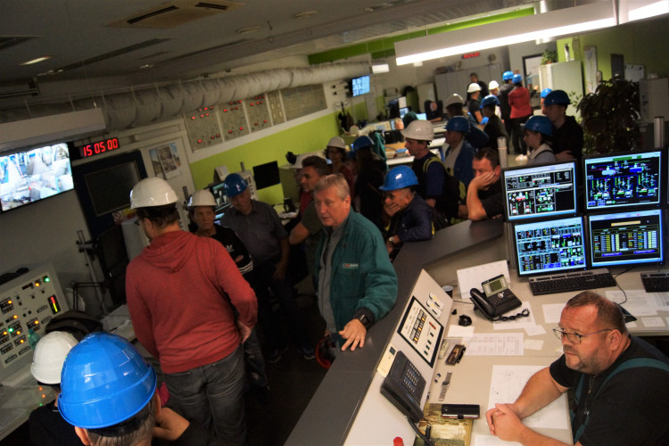 Den otevřených dveří v teplárně a v dopravním podniku