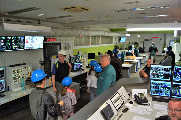 Den otevřených dveří v teplárně a v dopravním podniku