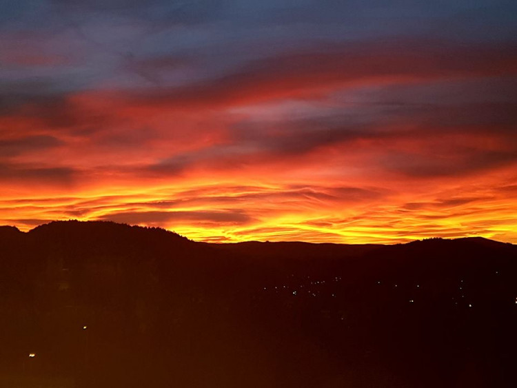 Rudé nebe nad Budějcema