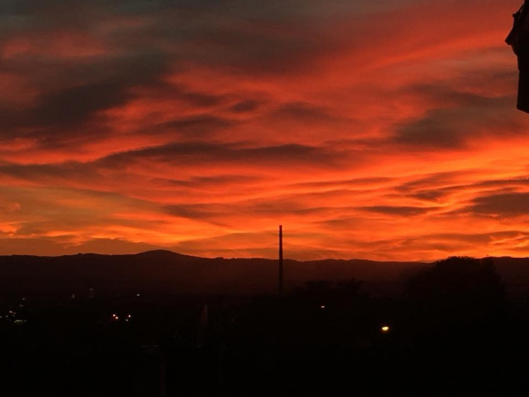 Rudé nebe nad Budějcema