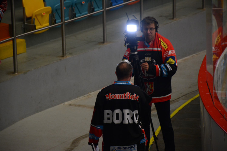 Hradečtí hokejisté porazili Karlovy Vary