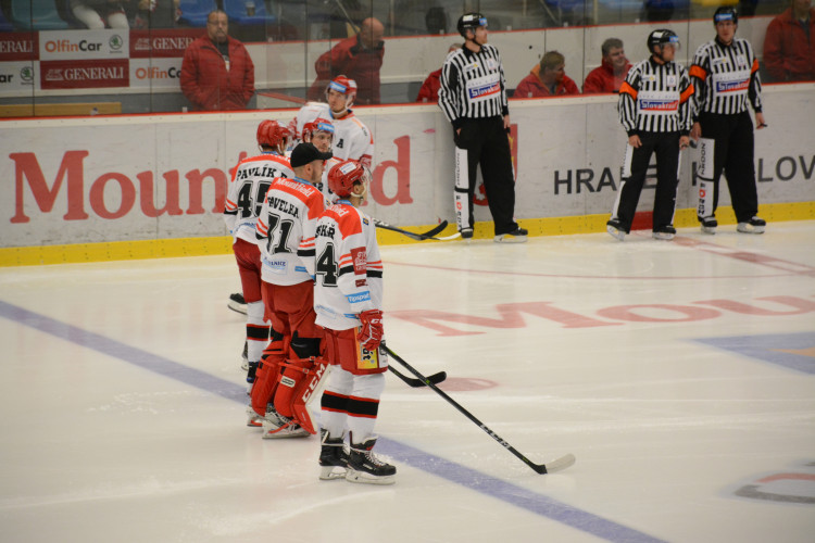 Hradečtí hokejisté porazili Karlovy Vary