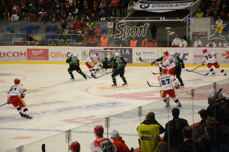 Hradečtí hokejisté porazili Karlovy Vary