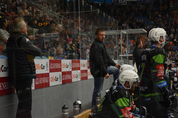 Hradečtí hokejisté porazili Karlovy Vary