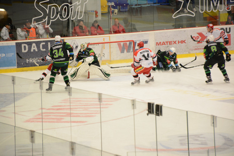 Hradečtí hokejisté porazili Karlovy Vary