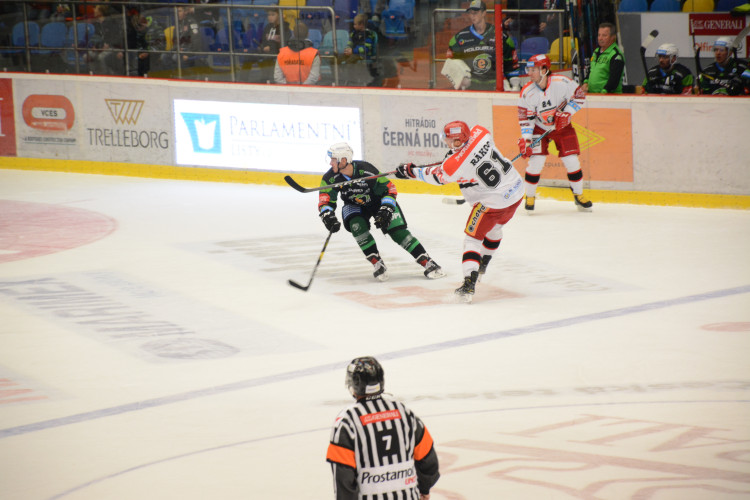 Hradečtí hokejisté porazili Karlovy Vary