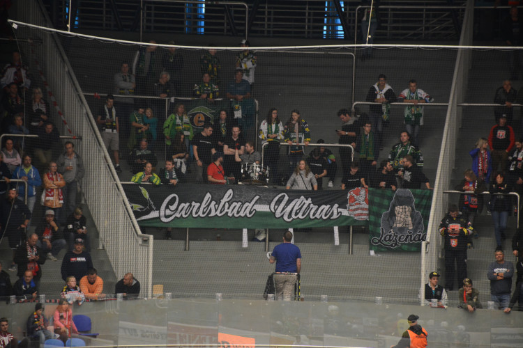 Hradečtí hokejisté porazili Karlovy Vary