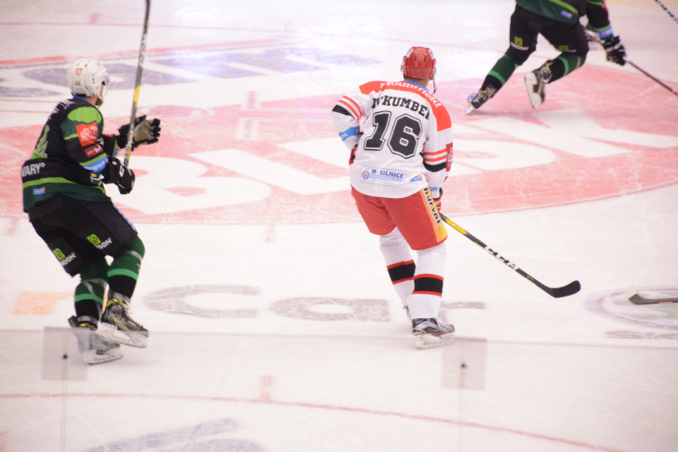 Hradečtí hokejisté porazili Karlovy Vary