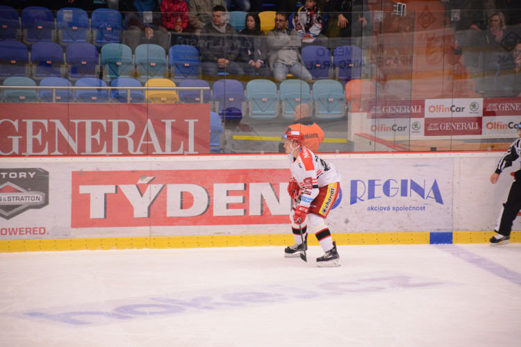 Hradečtí hokejisté porazili Karlovy Vary