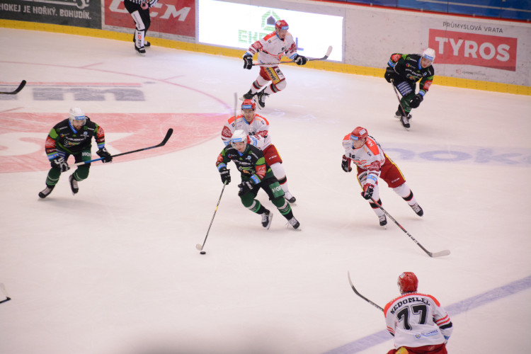 Hradečtí hokejisté porazili Karlovy Vary