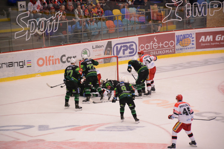 Hradečtí hokejisté porazili Karlovy Vary