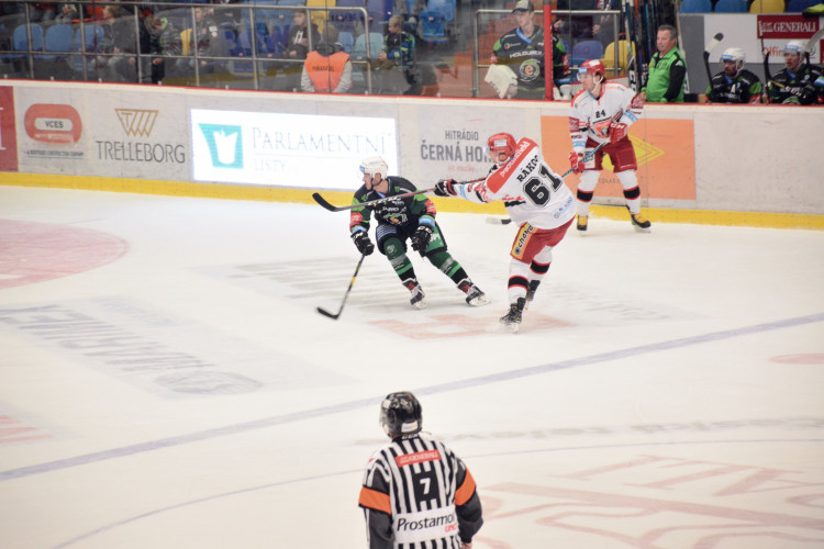 Hradečtí hokejisté porazili Karlovy Vary