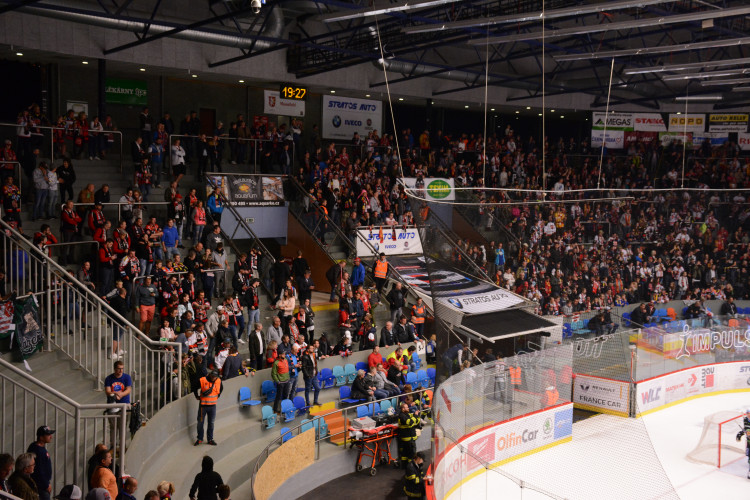 Hradečtí hokejisté porazili Karlovy Vary