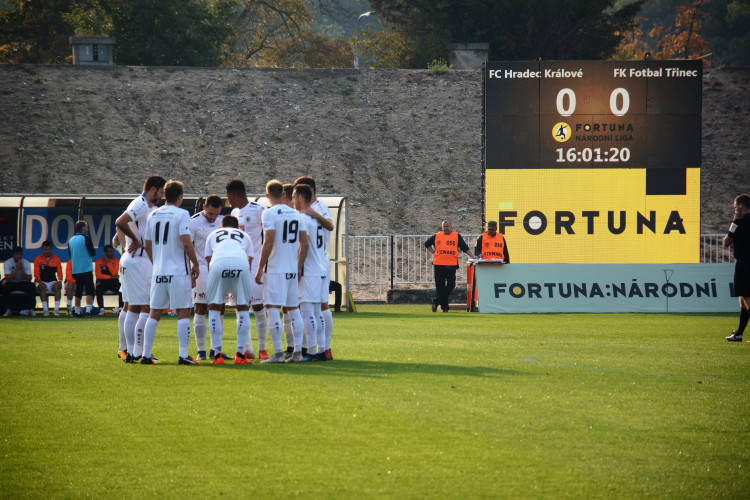 Oslabený Hradec vydřel tři body a posunul se na druhé místo tabulky