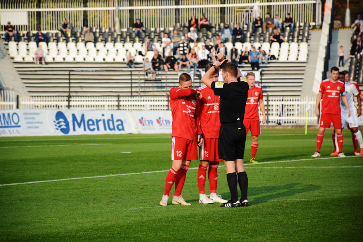 Oslabený Hradec vydřel tři body a posunul se na druhé místo tabulky