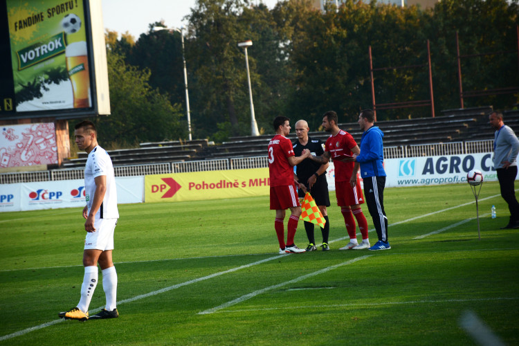 Oslabený Hradec vydřel tři body a posunul se na druhé místo tabulky