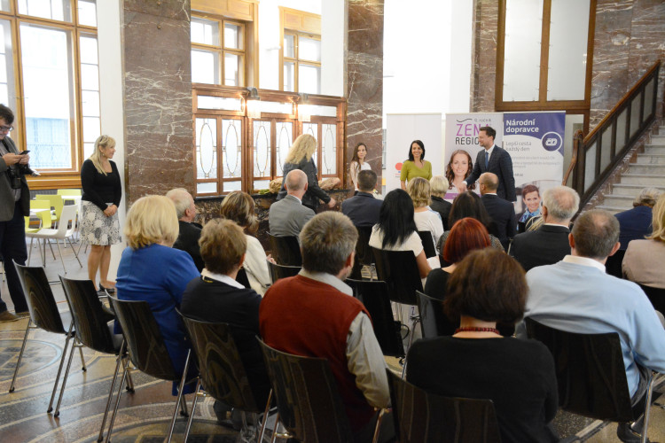 Ženou regionu se  stala Tereza Melišová, pomáhá dětem v nemocnicích i azylových domech 