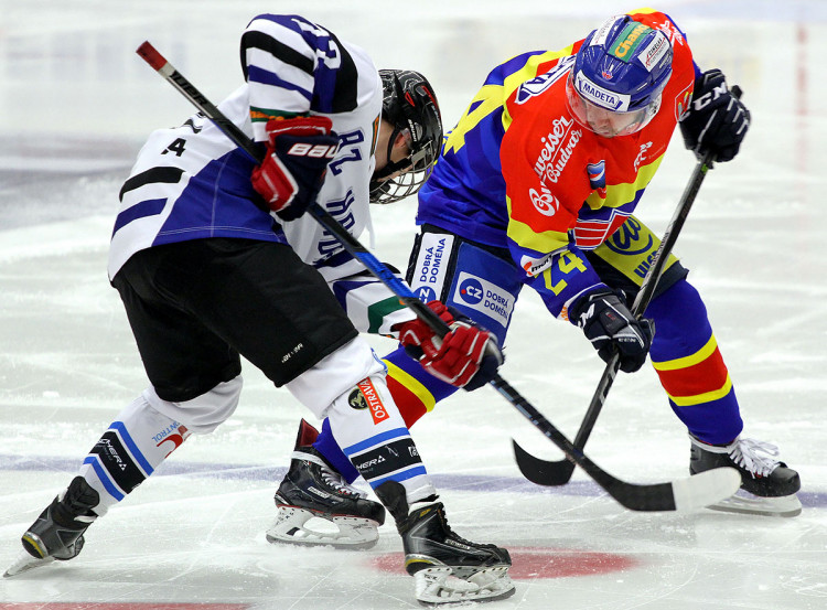 Milan Dančišin na buly proti Maximu Mastičovi