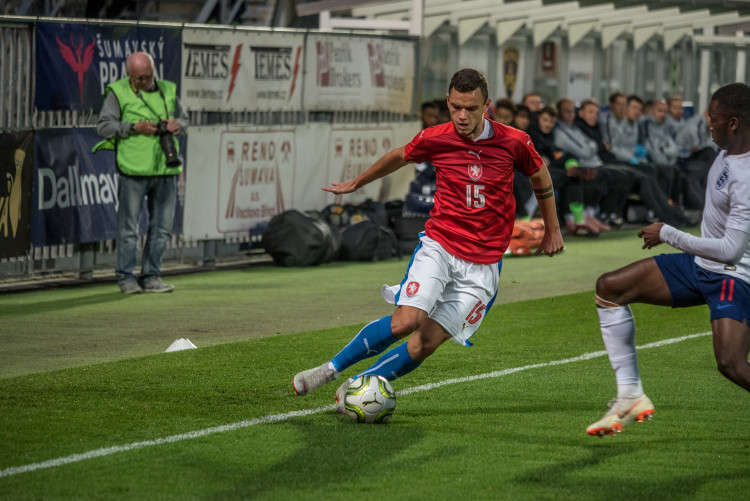 Česká dvacítka s kapitánem Havelkou remizovala s Anglií