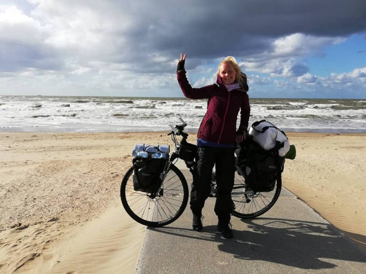 Alena Ledlová projíždí celou Evropu na kole