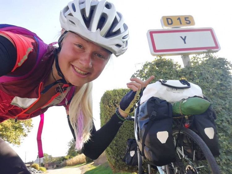 Alena Ledlová projíždí celou Evropu na kole