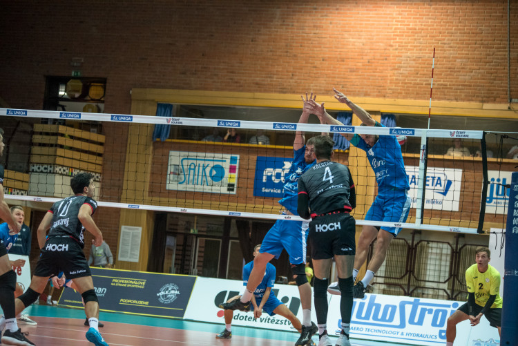 První domácí zápas letošní sezony hráči Jihostroje zvládli