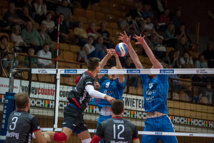 První domácí zápas letošní sezony hráči Jihostroje zvládli