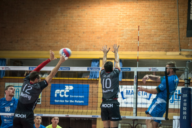 První domácí zápas letošní sezony hráči Jihostroje zvládli